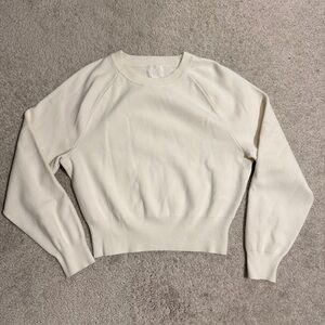 H&M CREAM SWEATER 💫